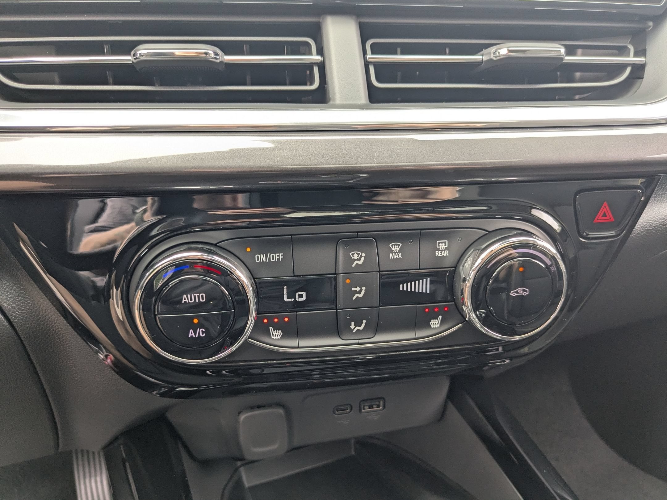 2026 Chevrolet Trax Activ - Photo 23