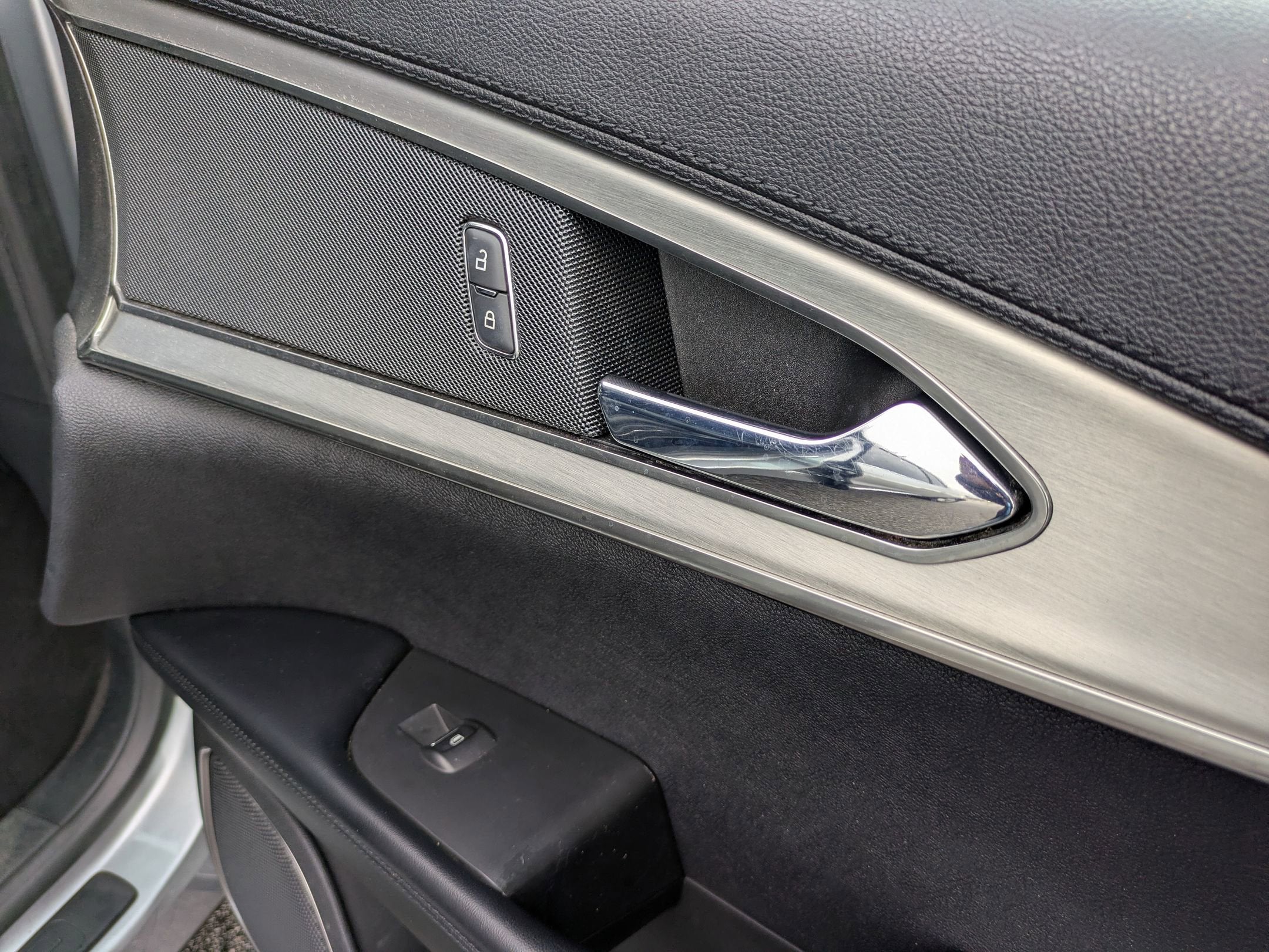 2020 Lincoln Nautilus Standard