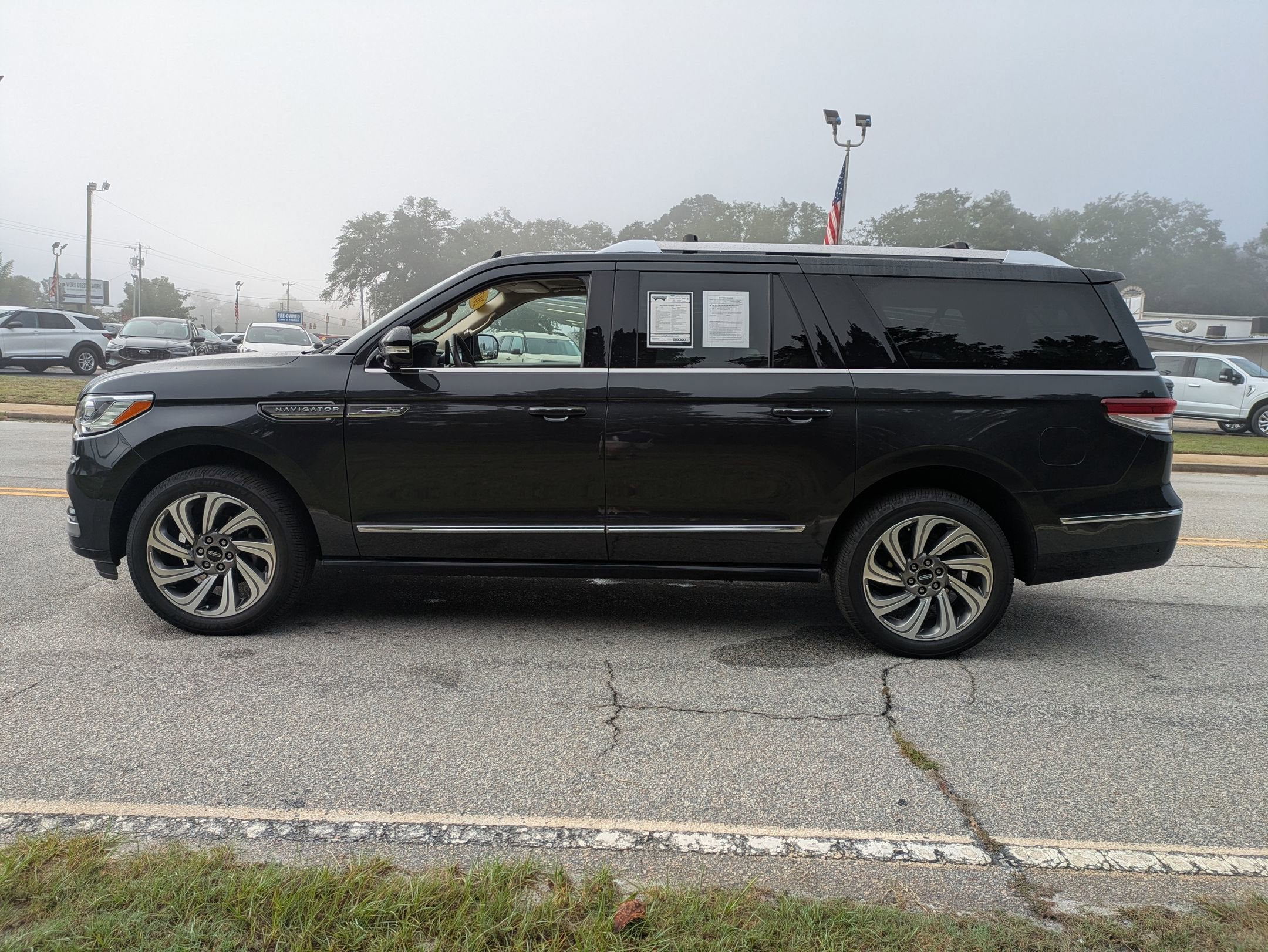 2023 Lincoln Navigator L Reserve