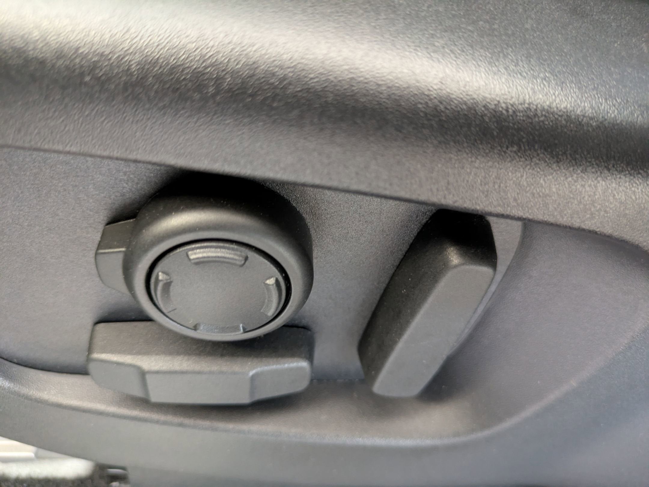 2023 Land Rover Discovery S R-Dynamic