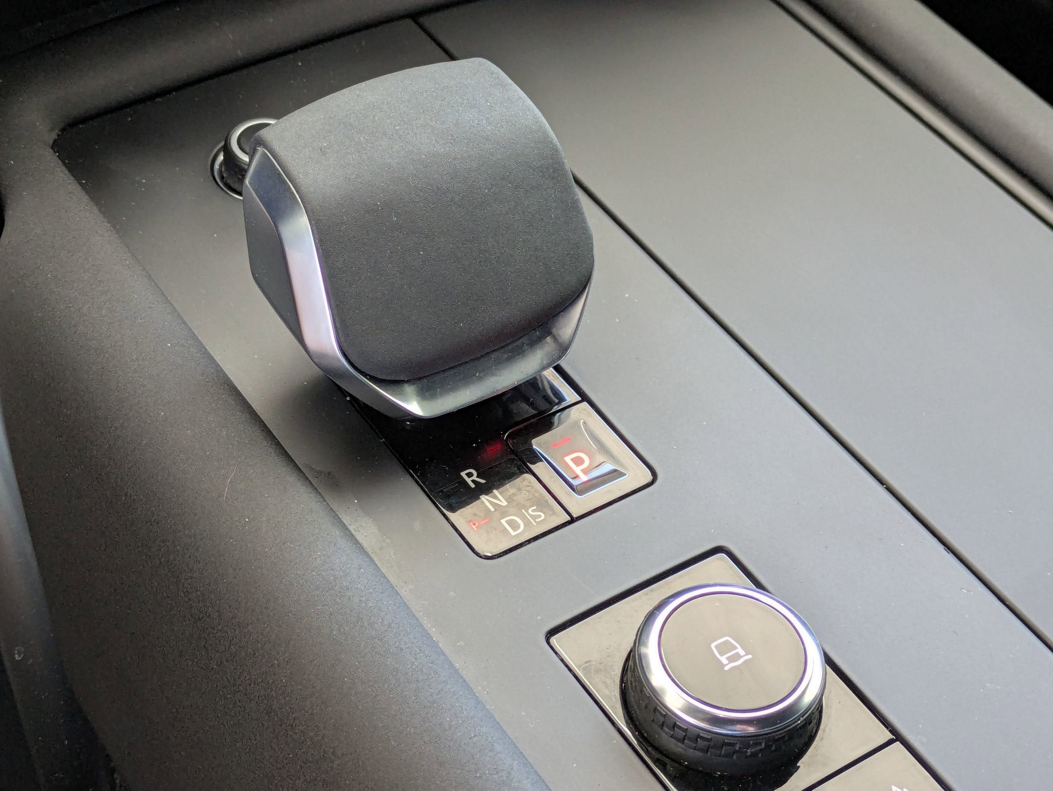 2023 Land Rover Discovery S R-Dynamic