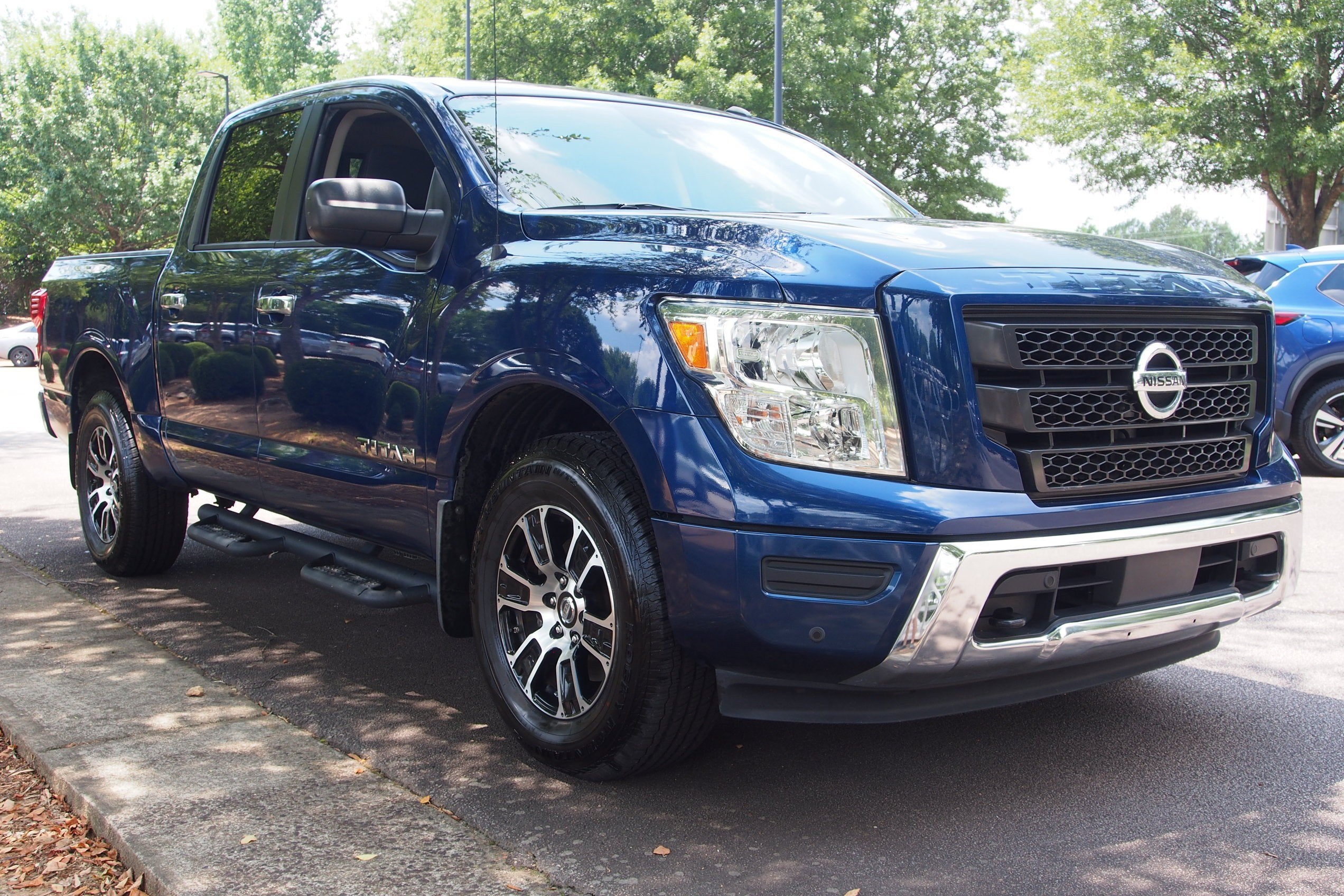 2021 Nissan Titan SV