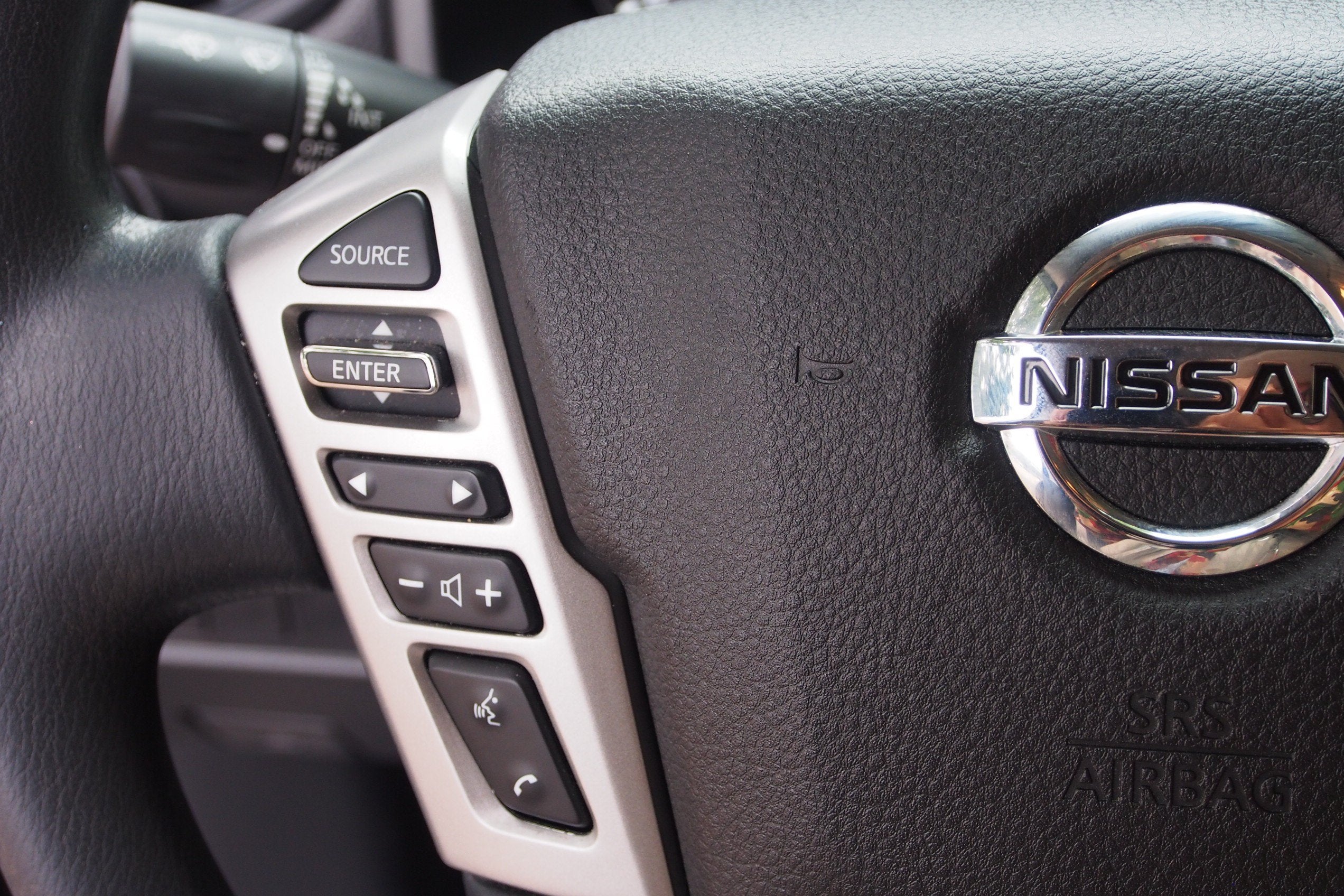 2022 Nissan Titan SV