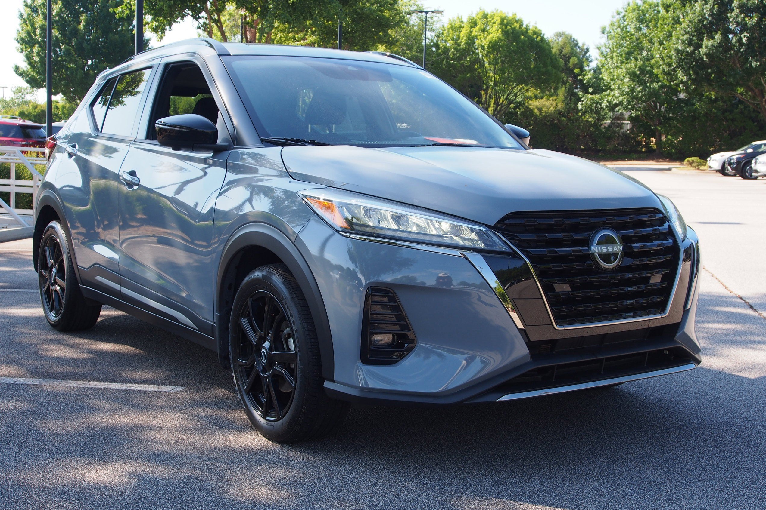 2024 Nissan Kicks SR