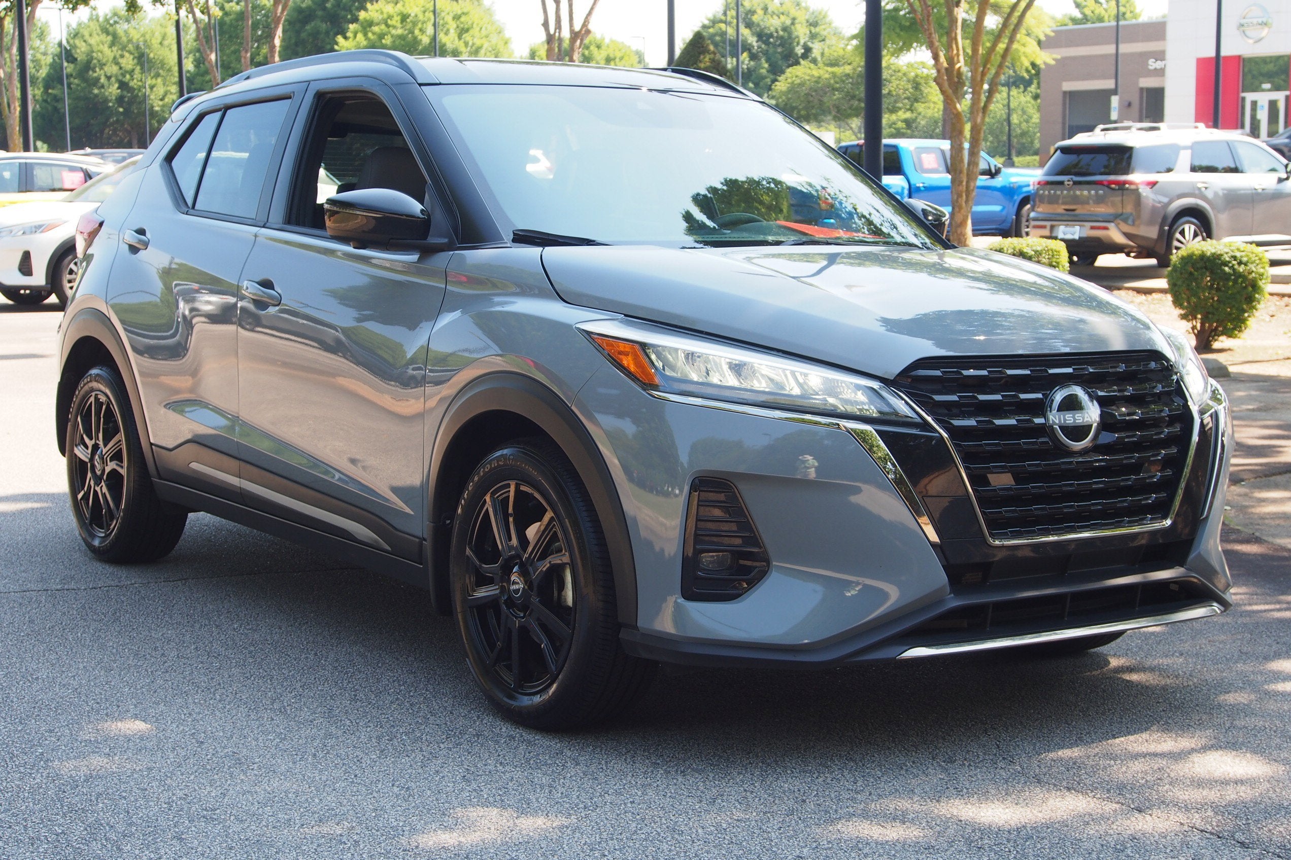 2024 Nissan Kicks SR