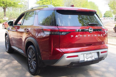 2024 Nissan Pathfinder SL