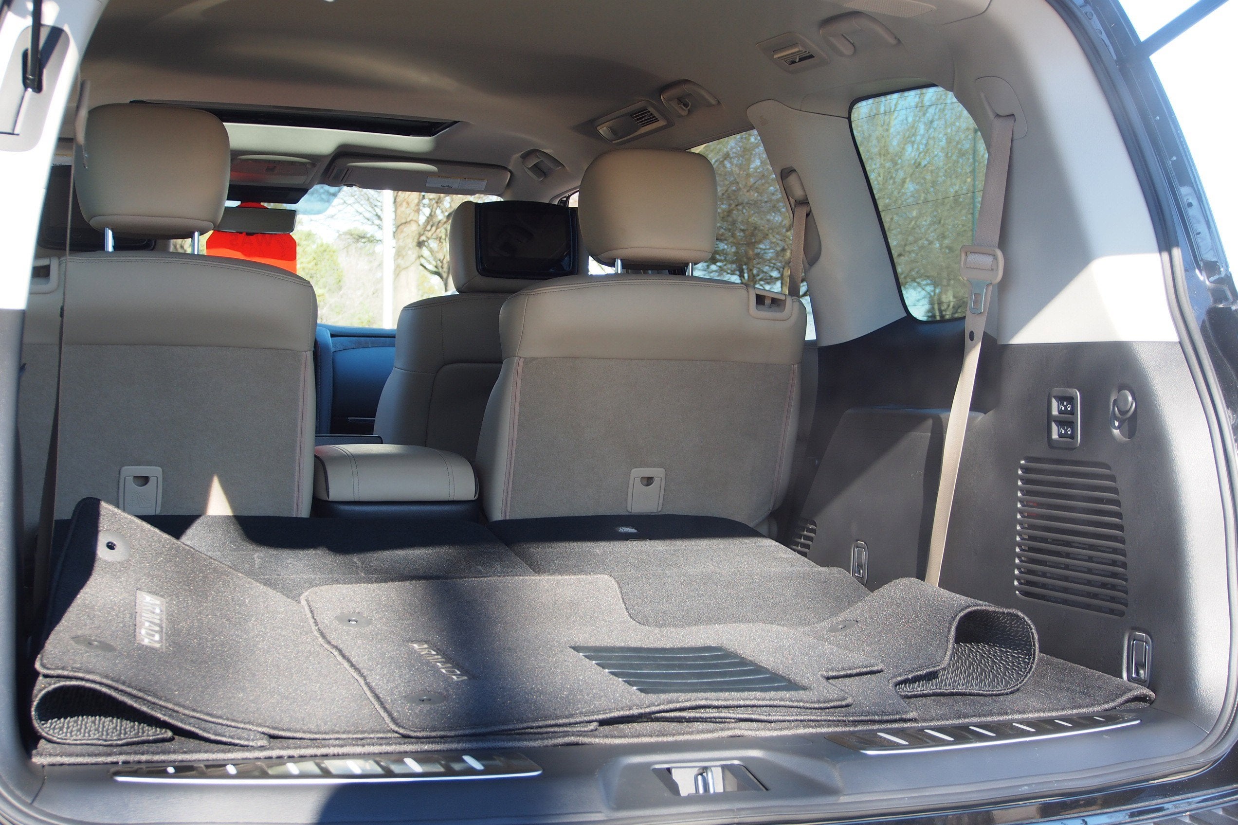 2023 Nissan Armada Platinum