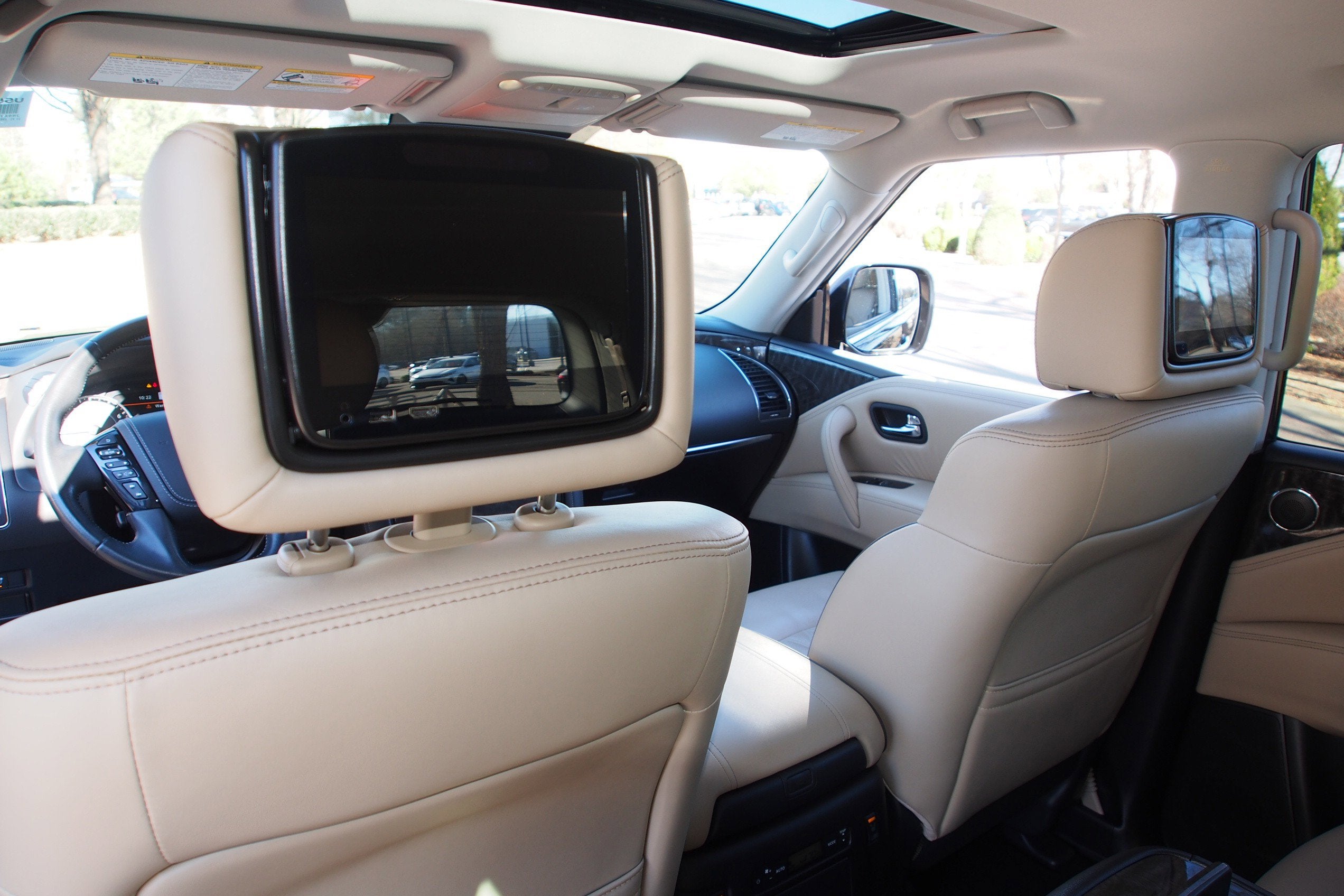 2023 Nissan Armada Platinum