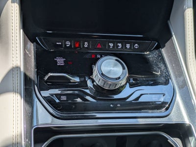 2023 Jeep Wagoneer Base