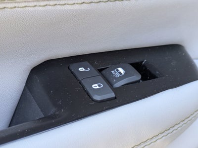 2023 Jeep Wagoneer Base