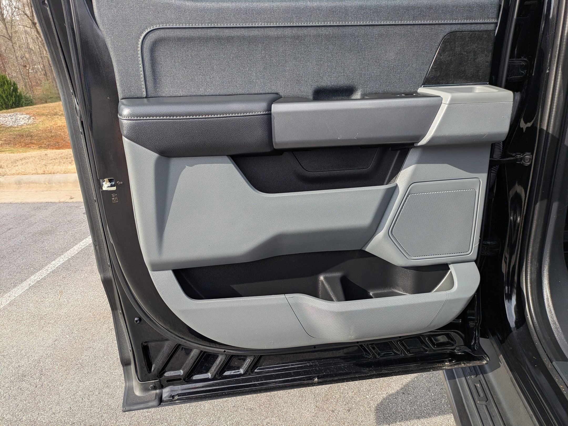 2023 Ford F-150 Lightning XLT