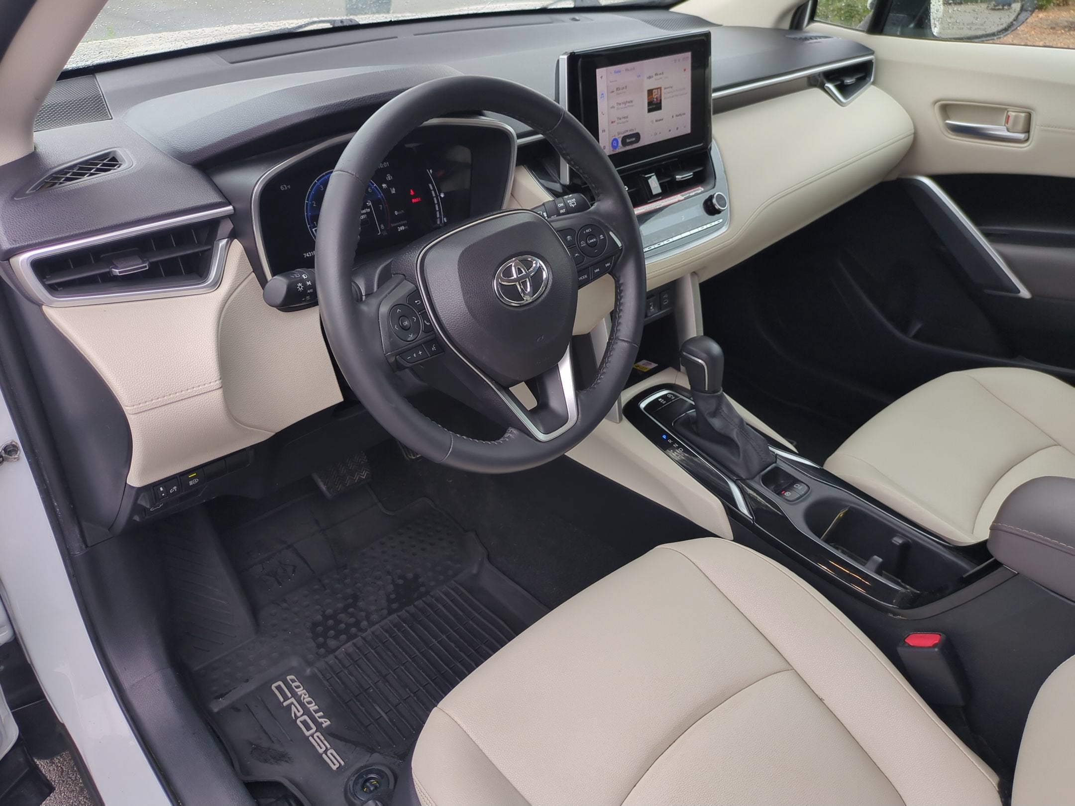 2023 Toyota Corolla Cross XLE