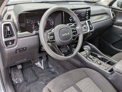 2022 Kia Sorento LX