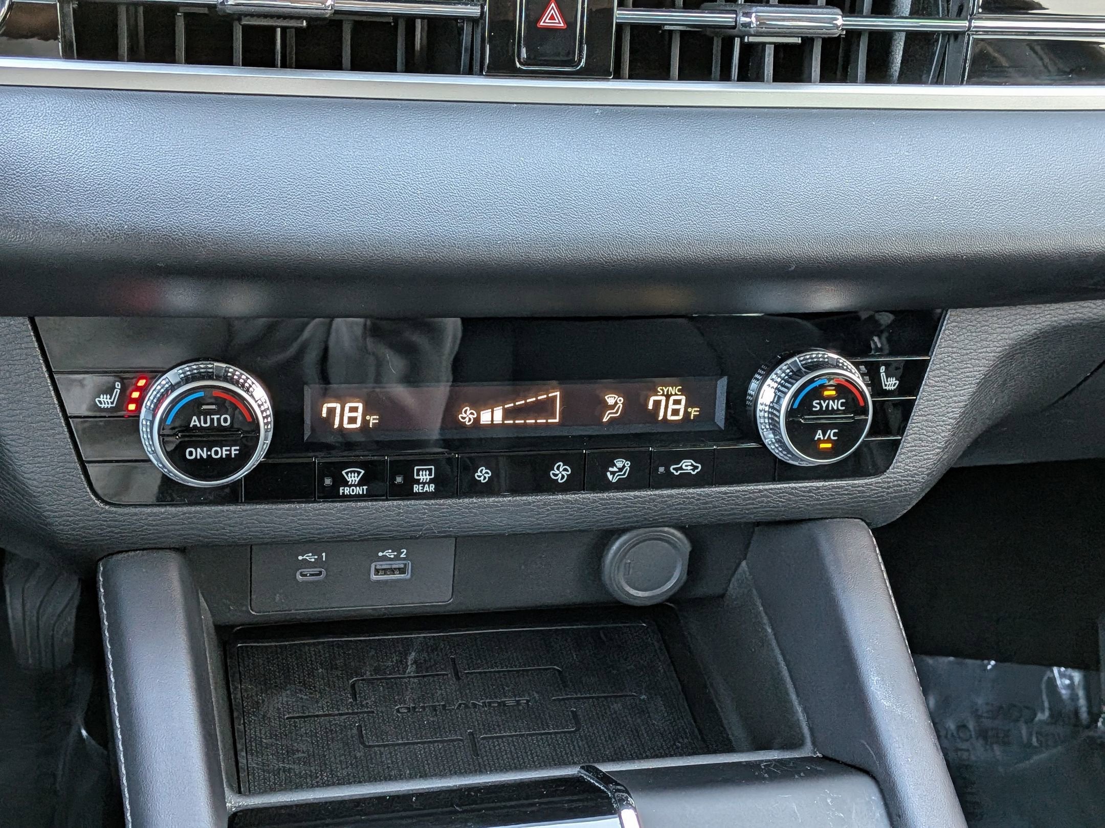 2023 Mitsubishi Outlander SE