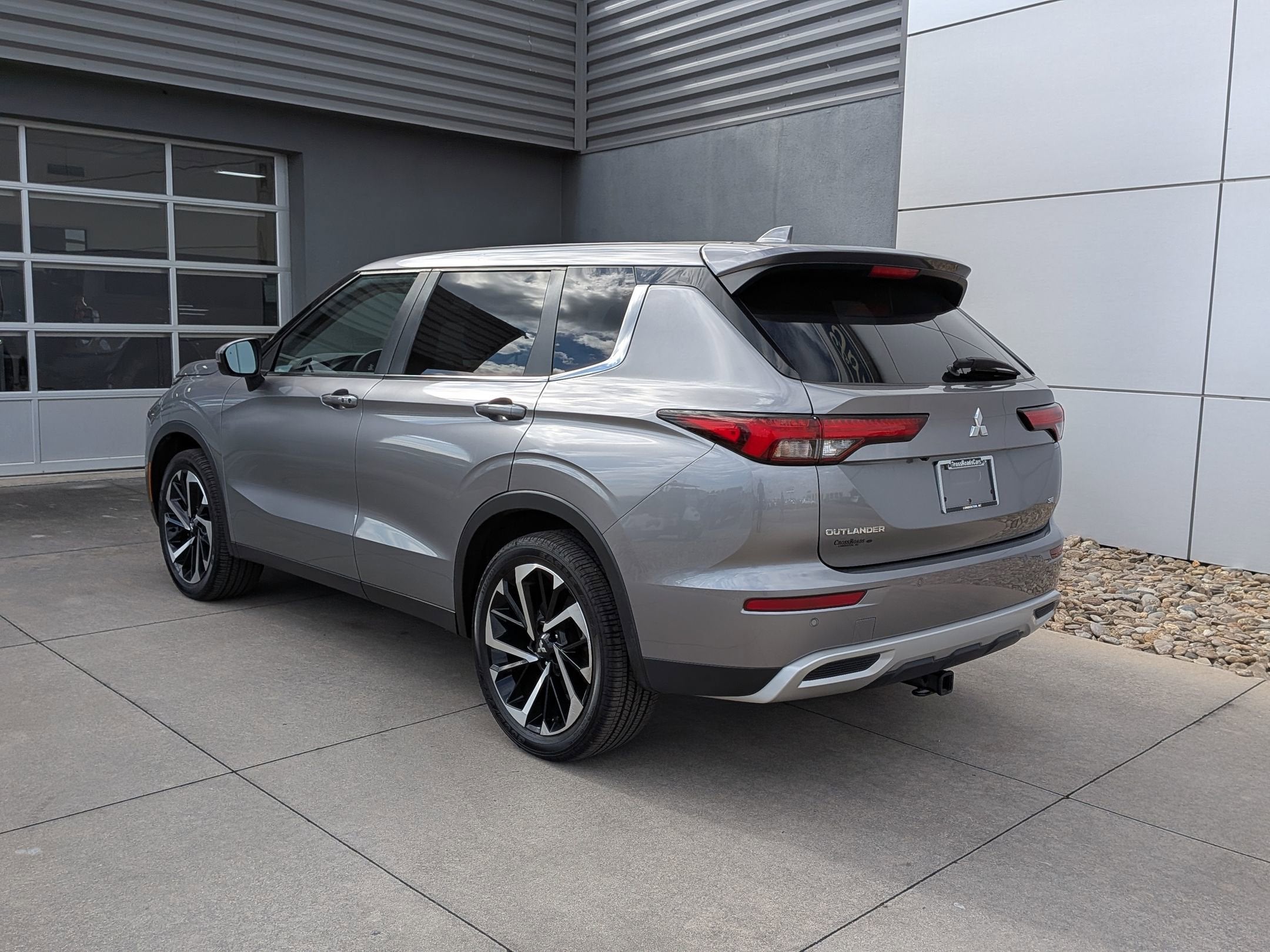 2022 Mitsubishi Outlander SE