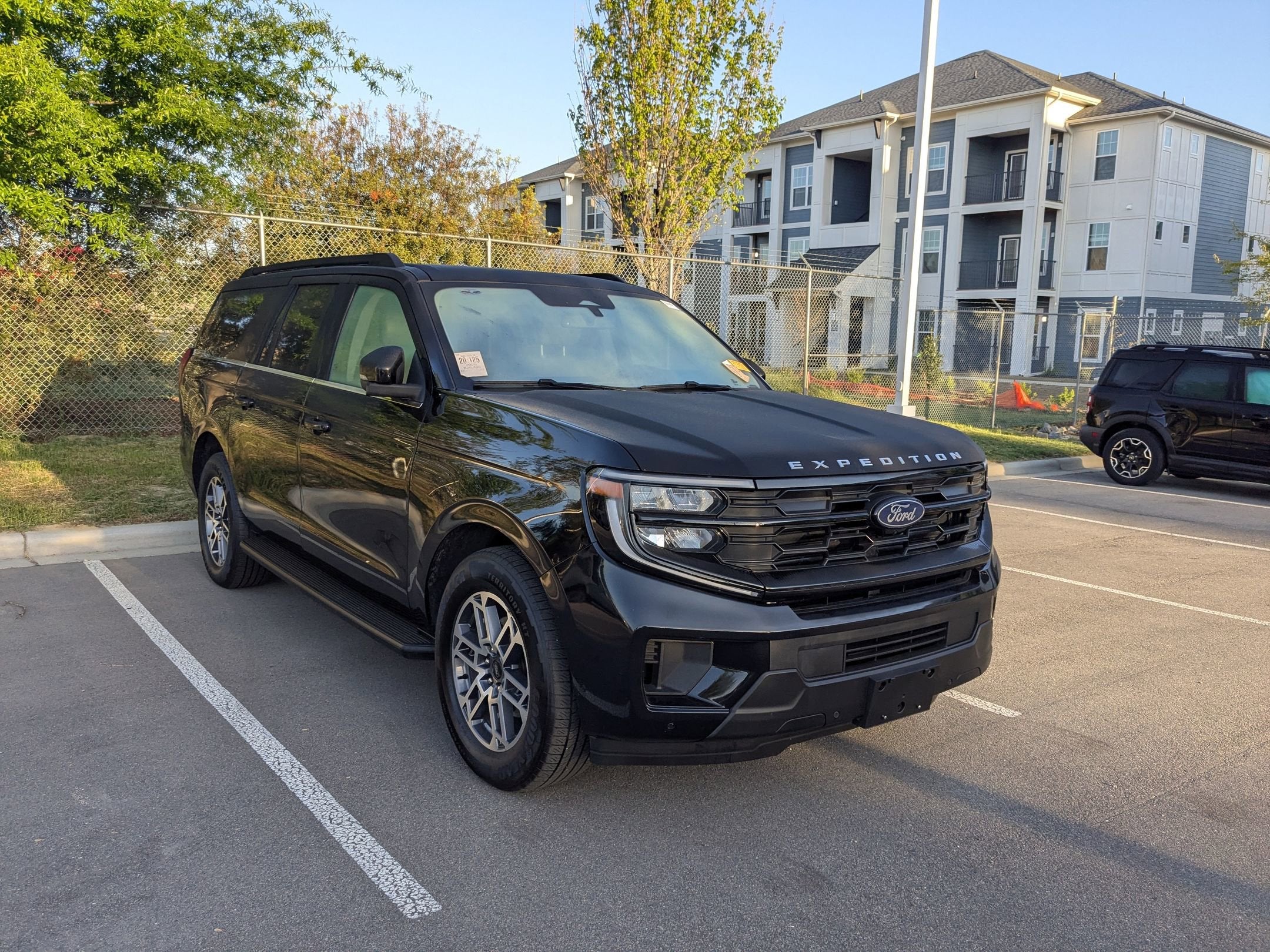 2025 Ford Expedition Max Active