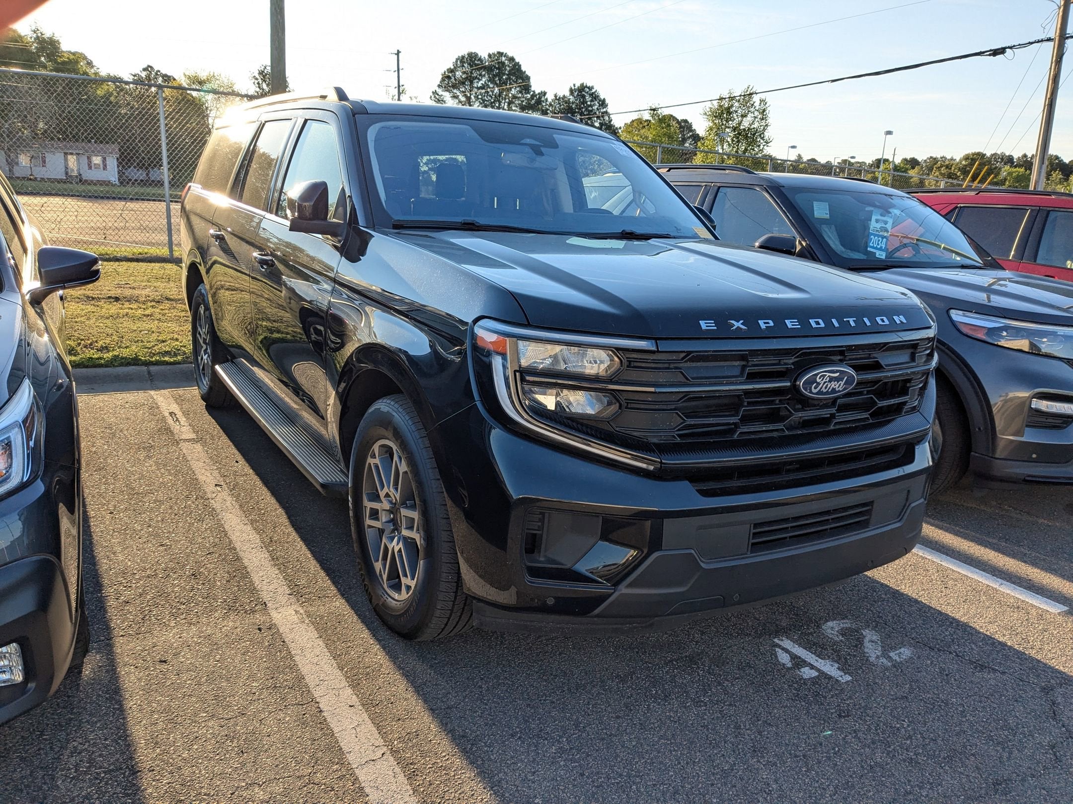 2025 Ford Expedition Max Active
