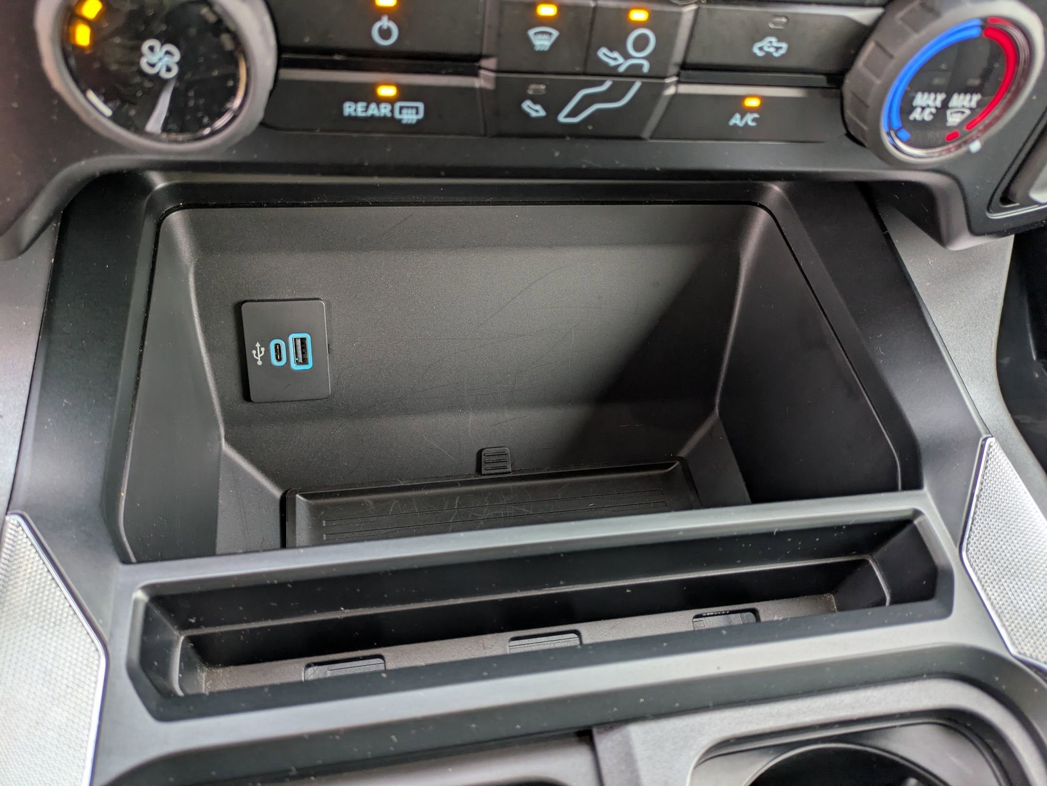 2025 Ford Super Duty F-450 DRW XLT