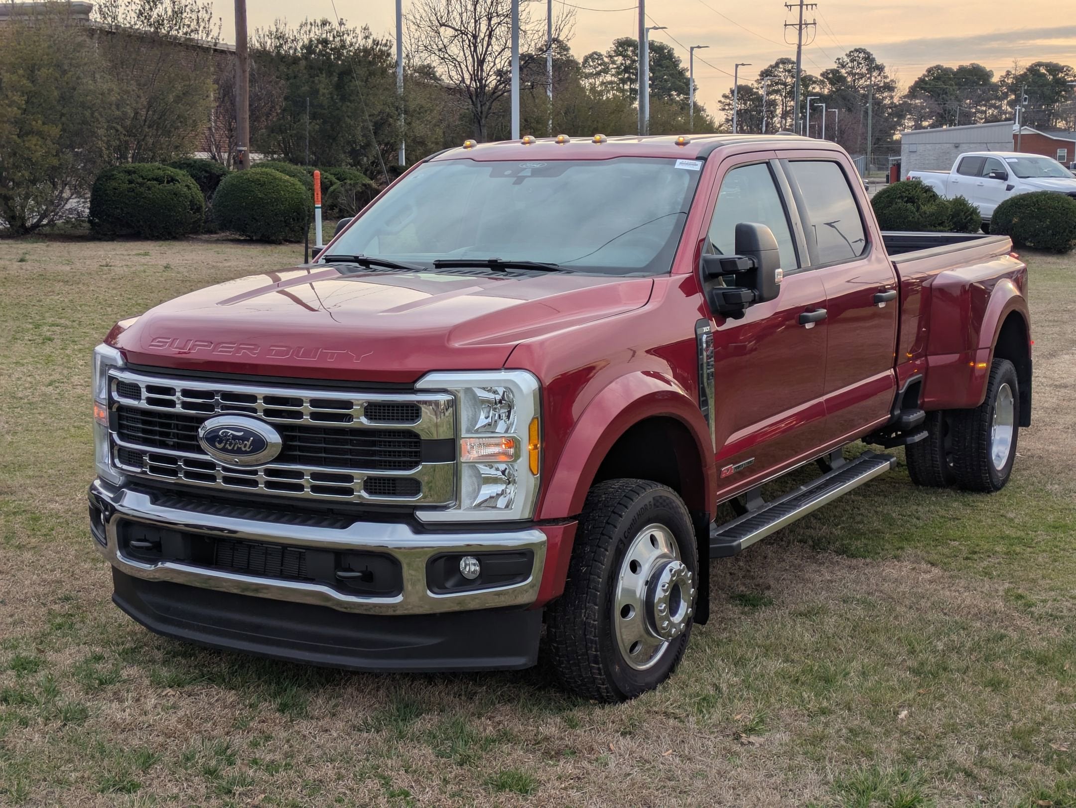 2025 Ford Super Duty F-450 DRW XLT