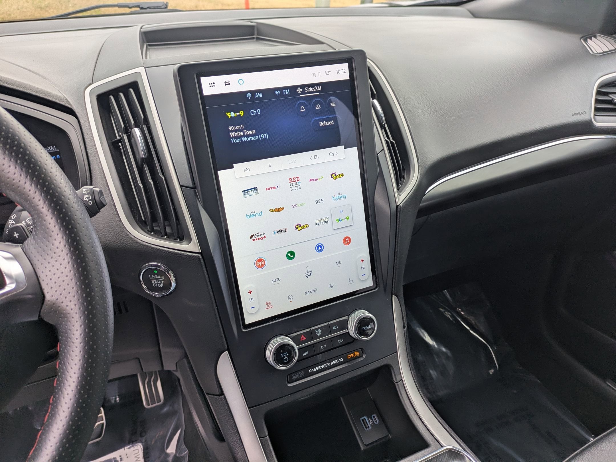 2022 Ford Edge ST Line