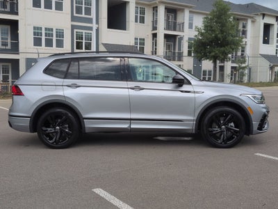 2023 Volkswagen Tiguan SE R-Line Black