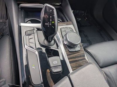 2019 BMW 5 Series 530i