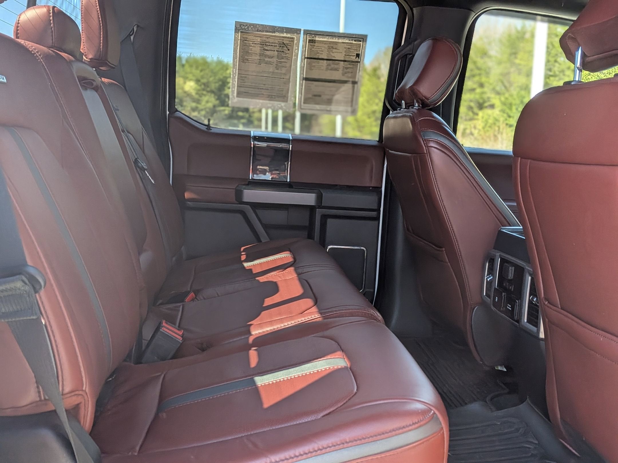 2022 Ford Super Duty F-350 SRW Platinum