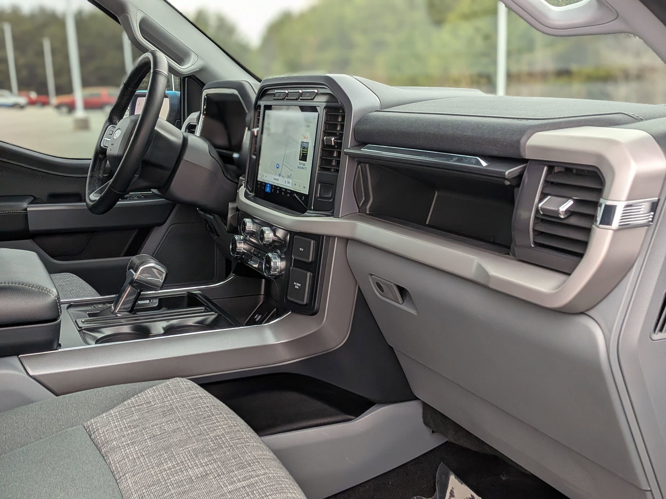 2023 Ford F-150 Lightning XLT