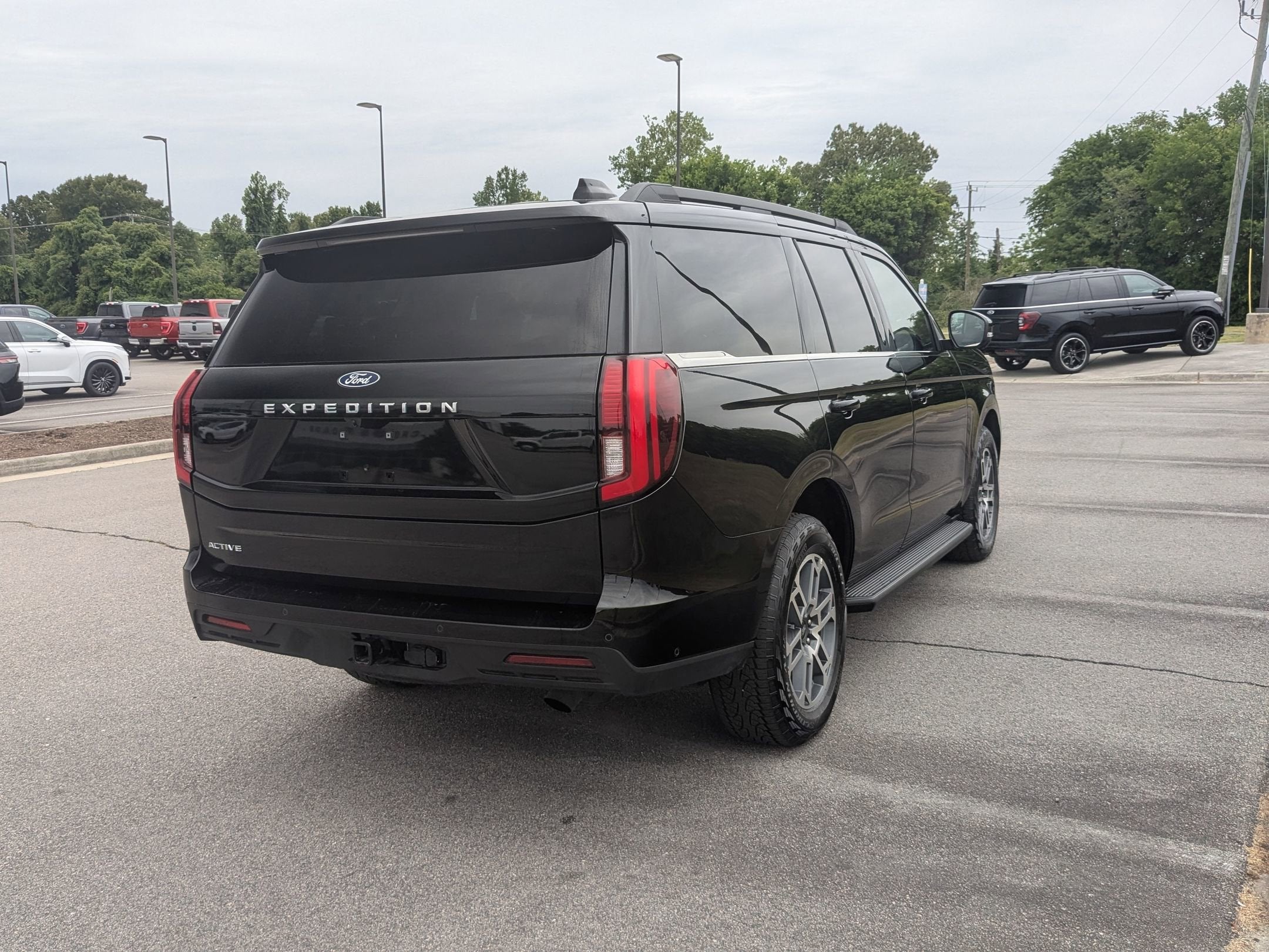 2025 Ford Expedition Active