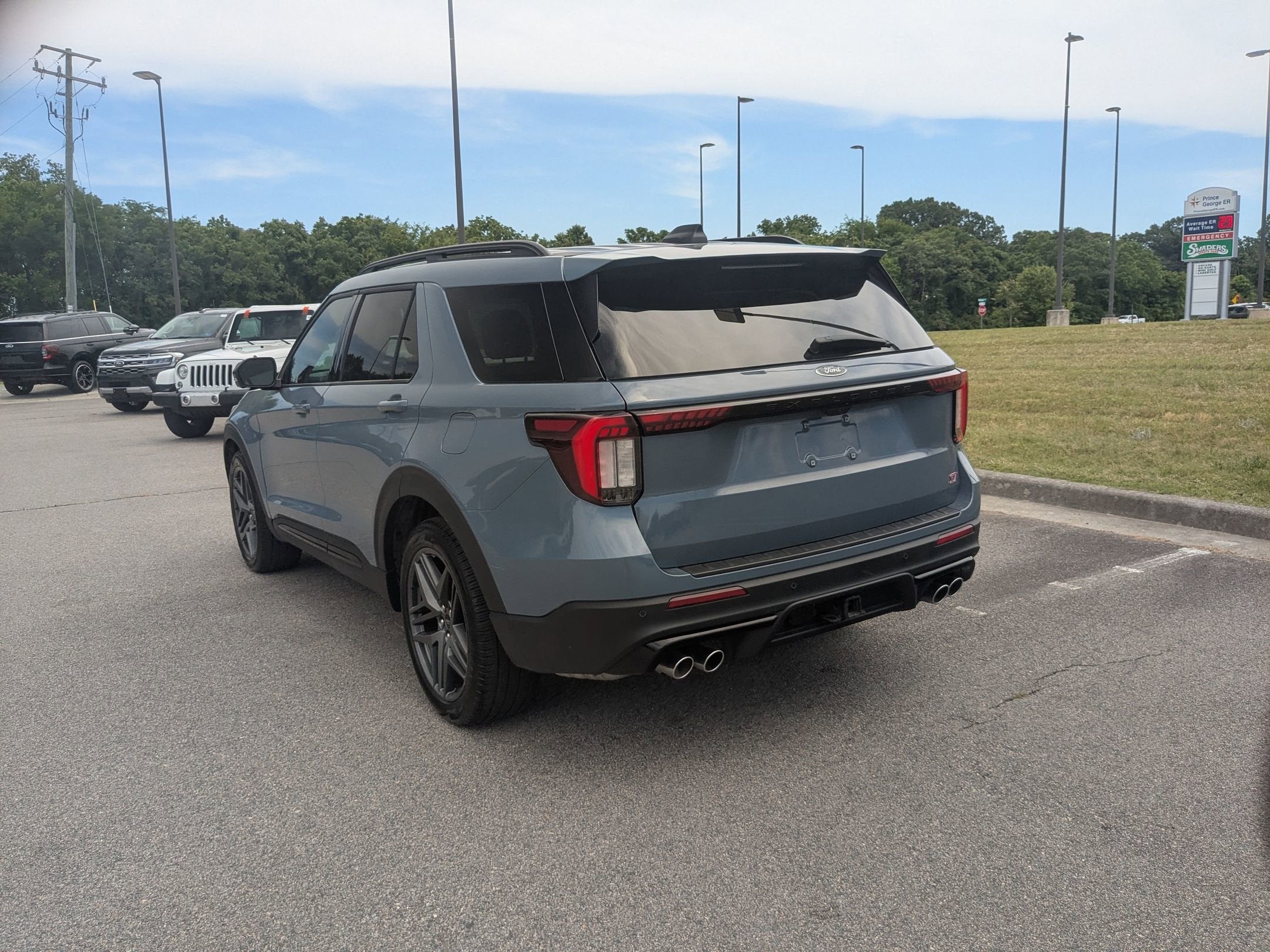 2025 Ford Explorer ST