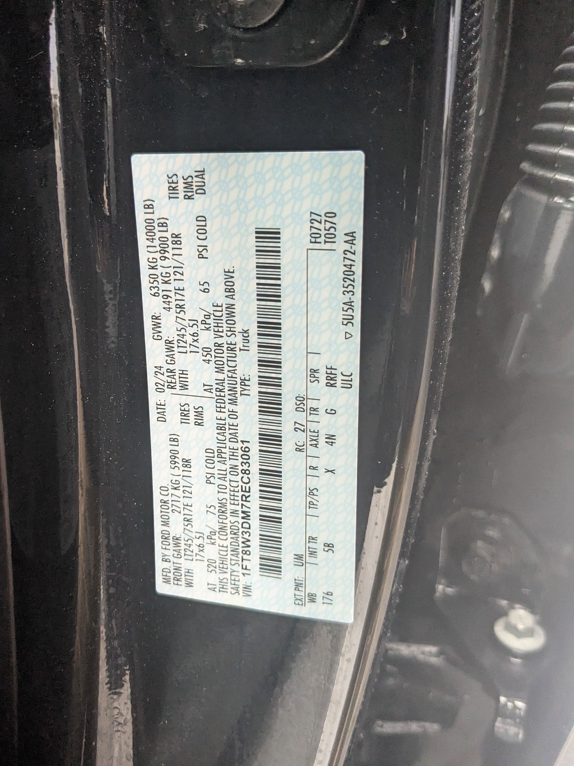 2024 Ford Super Duty F-350 DRW LARIAT