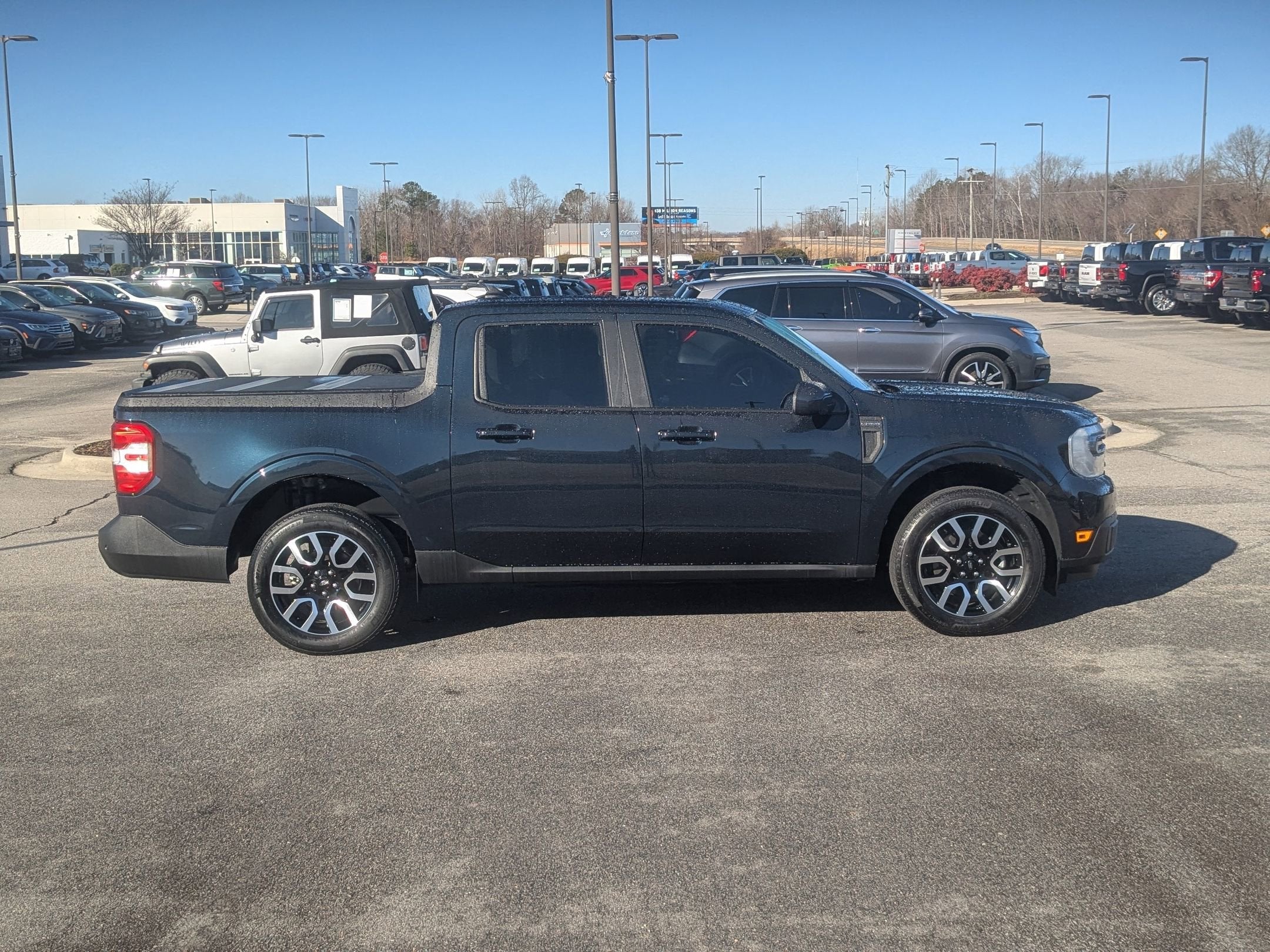 2023 Ford Maverick LARIAT