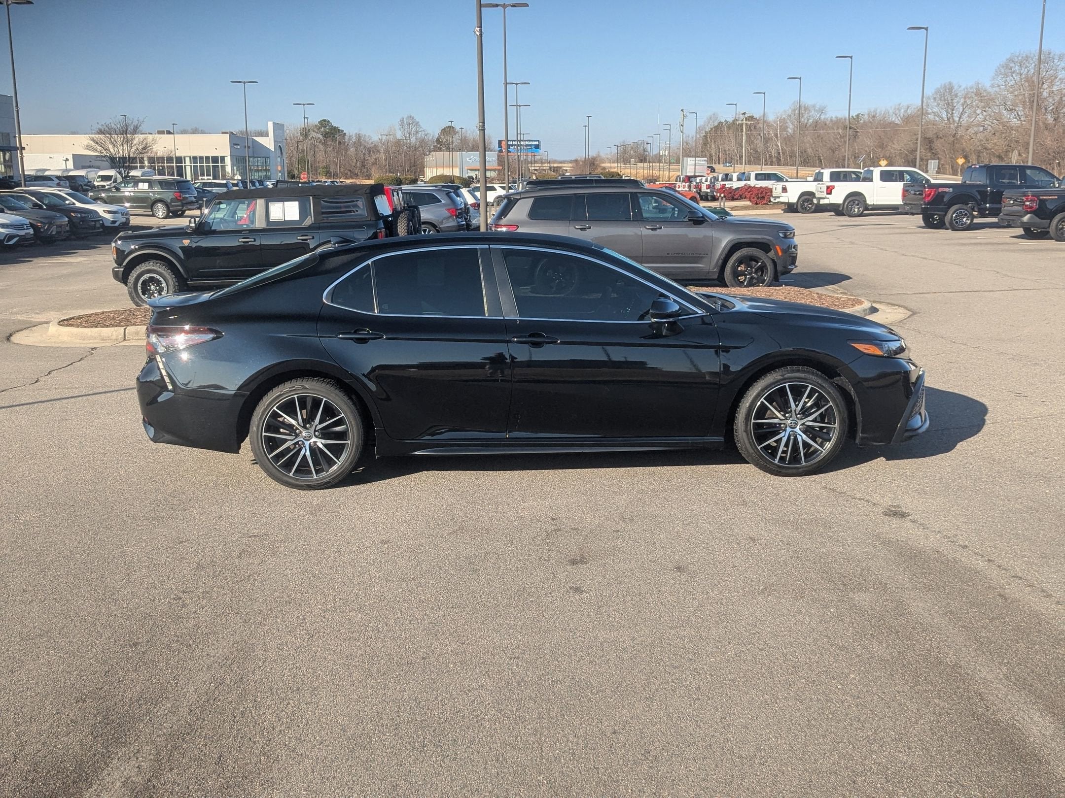 2024 Toyota Camry SE