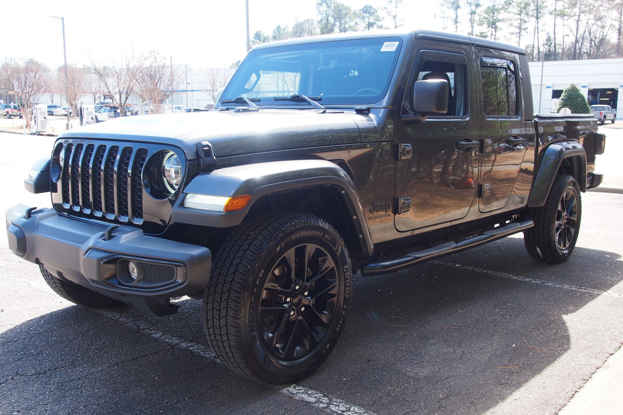2022 Jeep Gladiator Altitude photo 3
