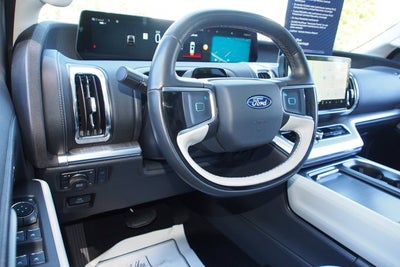 2025 Ford Expedition Platinum