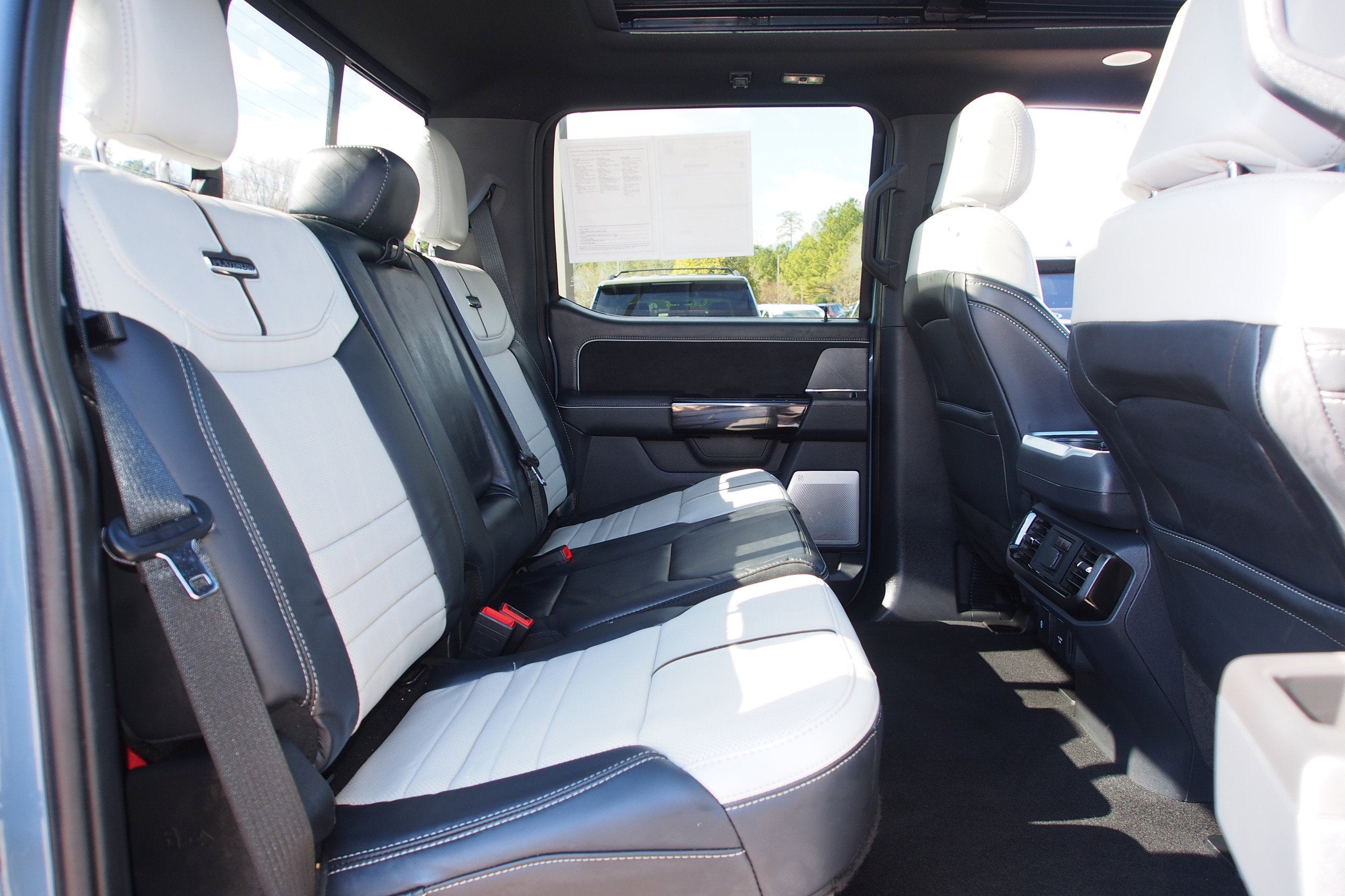 2023 Ford F-150 Lightning Platinum