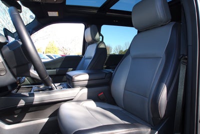 2025 Ford F-150 Lightning LARIAT