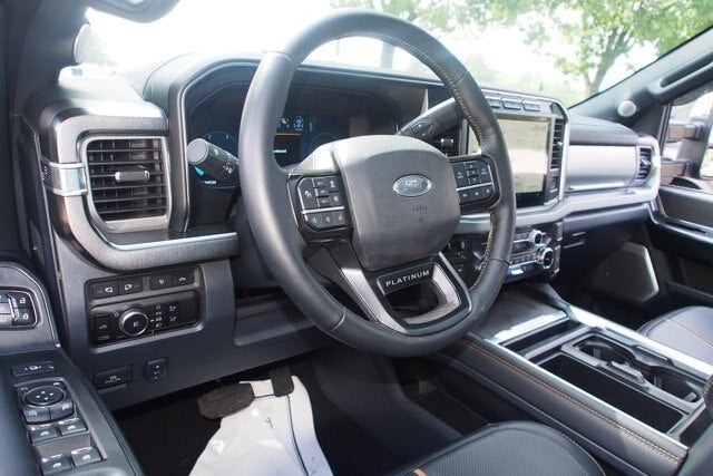 2024 Ford Super Duty F-350 SRW Platinum