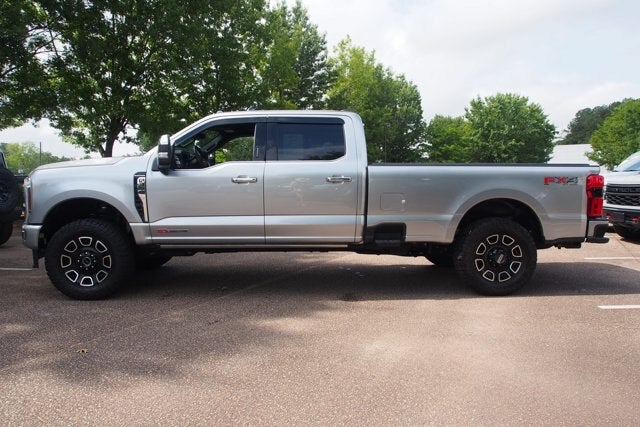 2024 Ford Super Duty F-350 SRW Platinum