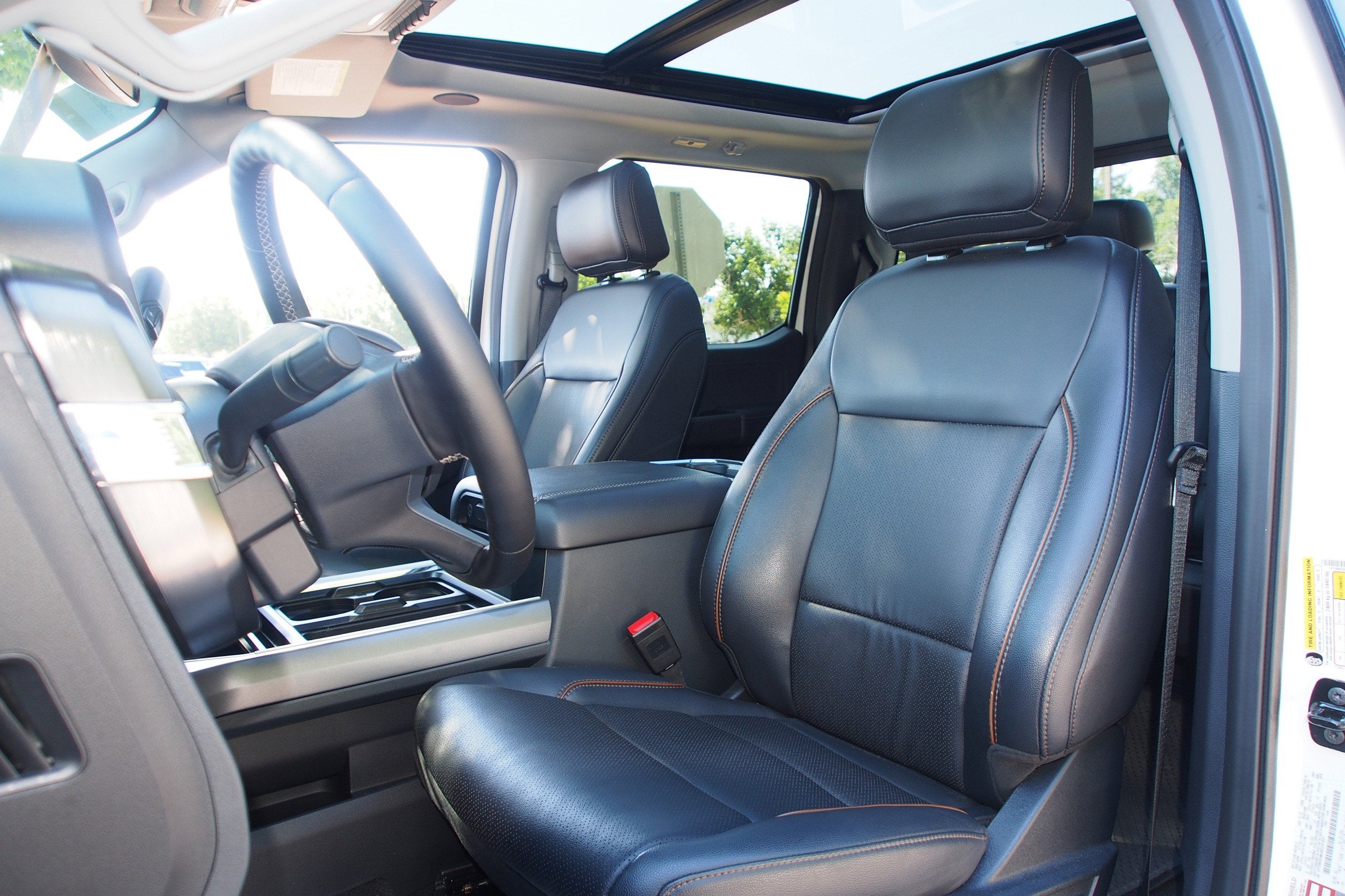 2025 Ford Super Duty F-350 DRW LARIAT