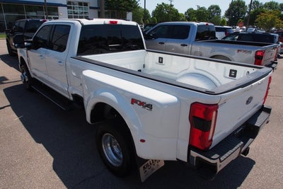2025 Ford Super Duty F-350 DRW LARIAT