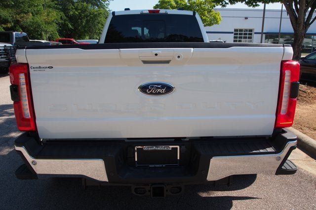 2025 Ford Super Duty F-350 DRW LARIAT