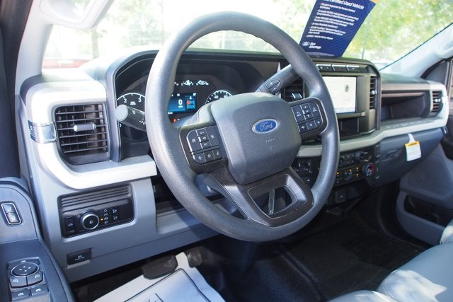2023 Ford Super Duty F-350 DRW XL