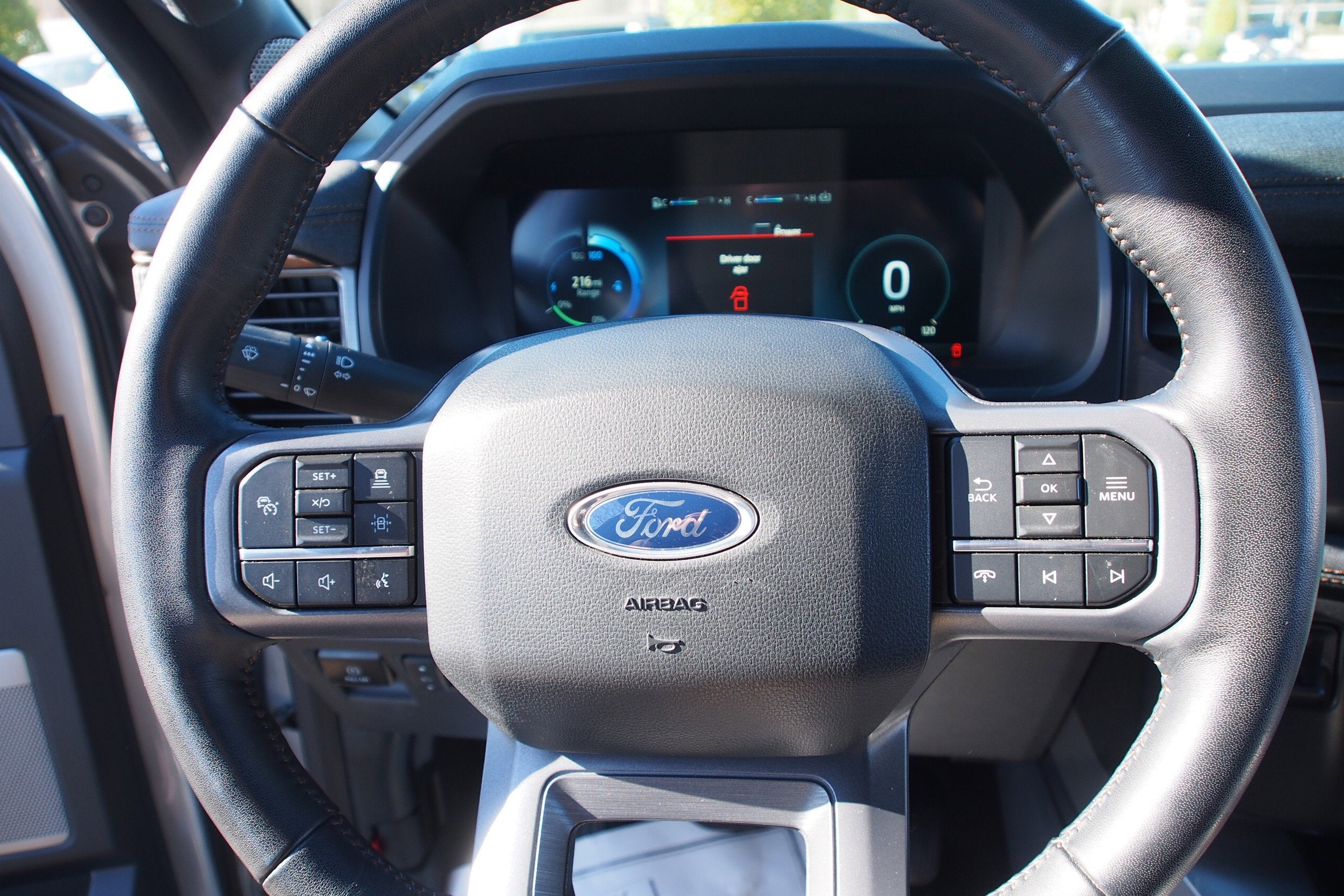 2023 Ford F-150 Lightning LARIAT