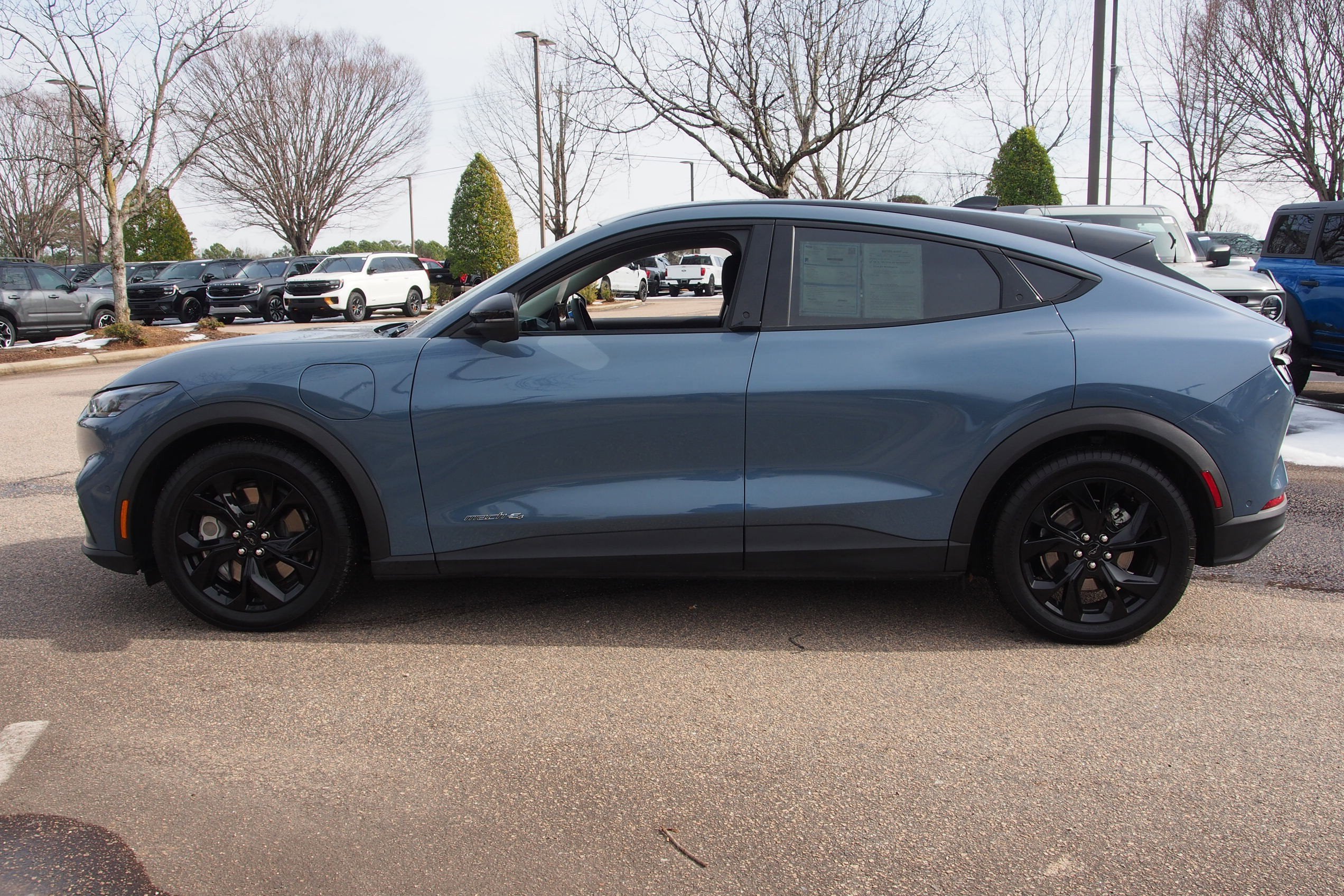 2024 Ford Mustang Mach-E Select