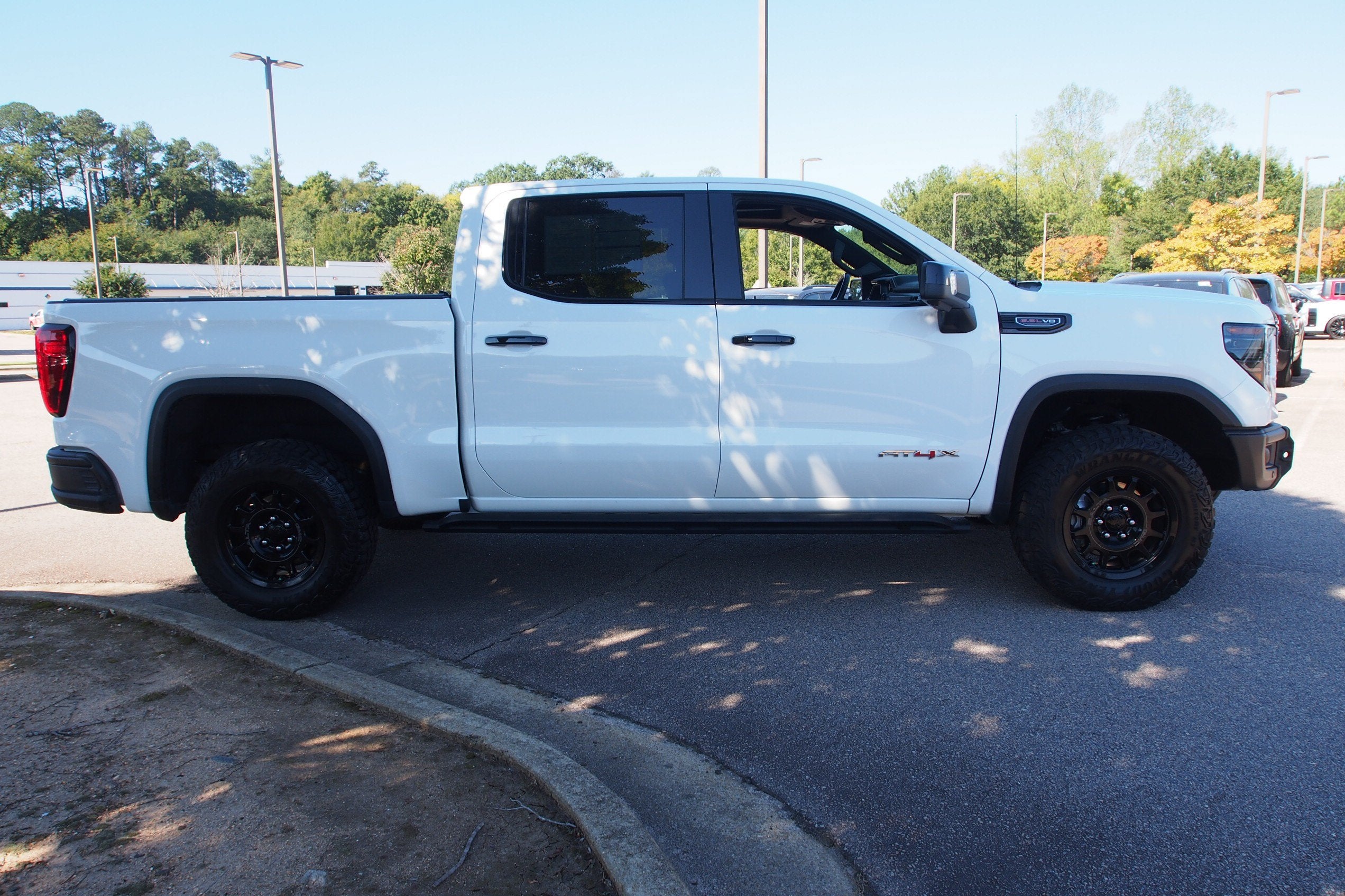 2023 GMC Sierra 1500 AT4X
