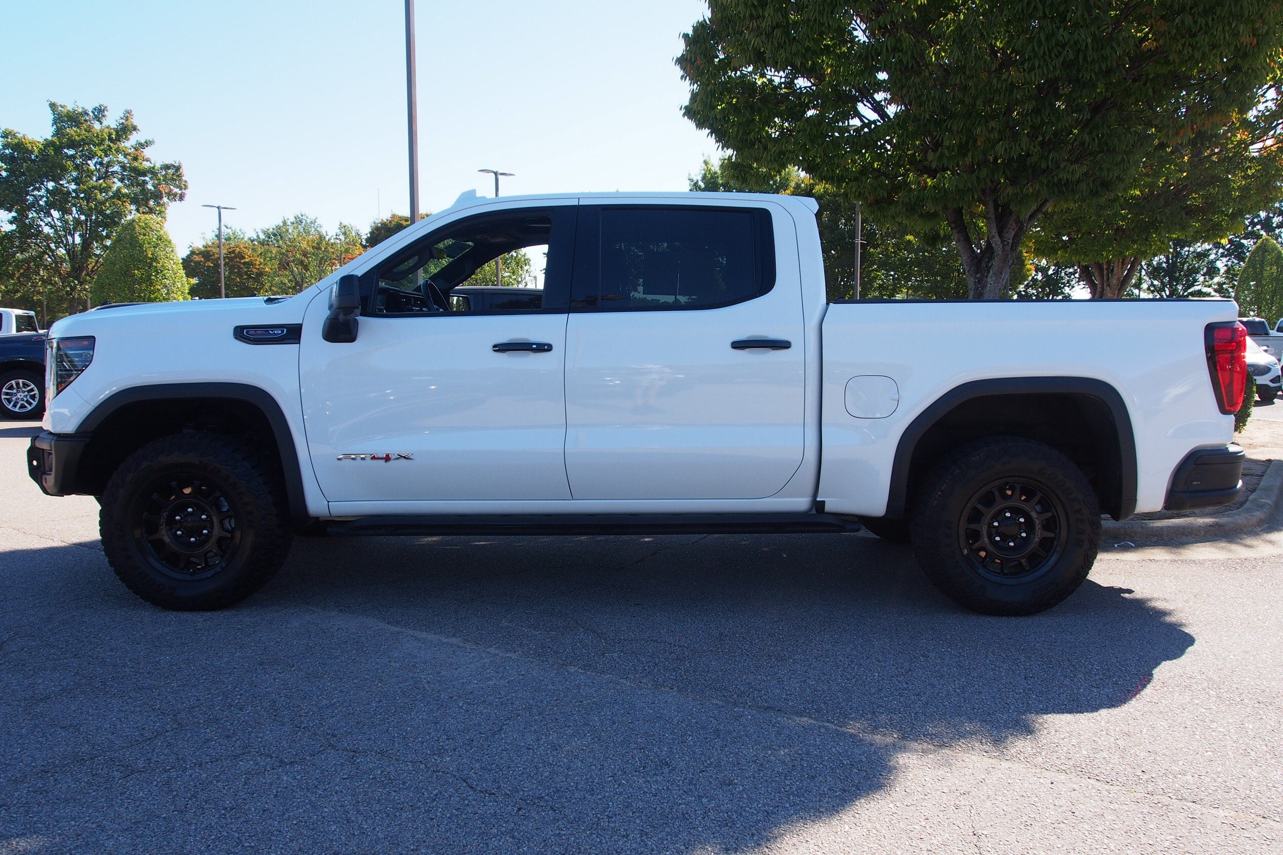 2023 GMC Sierra 1500 AT4X