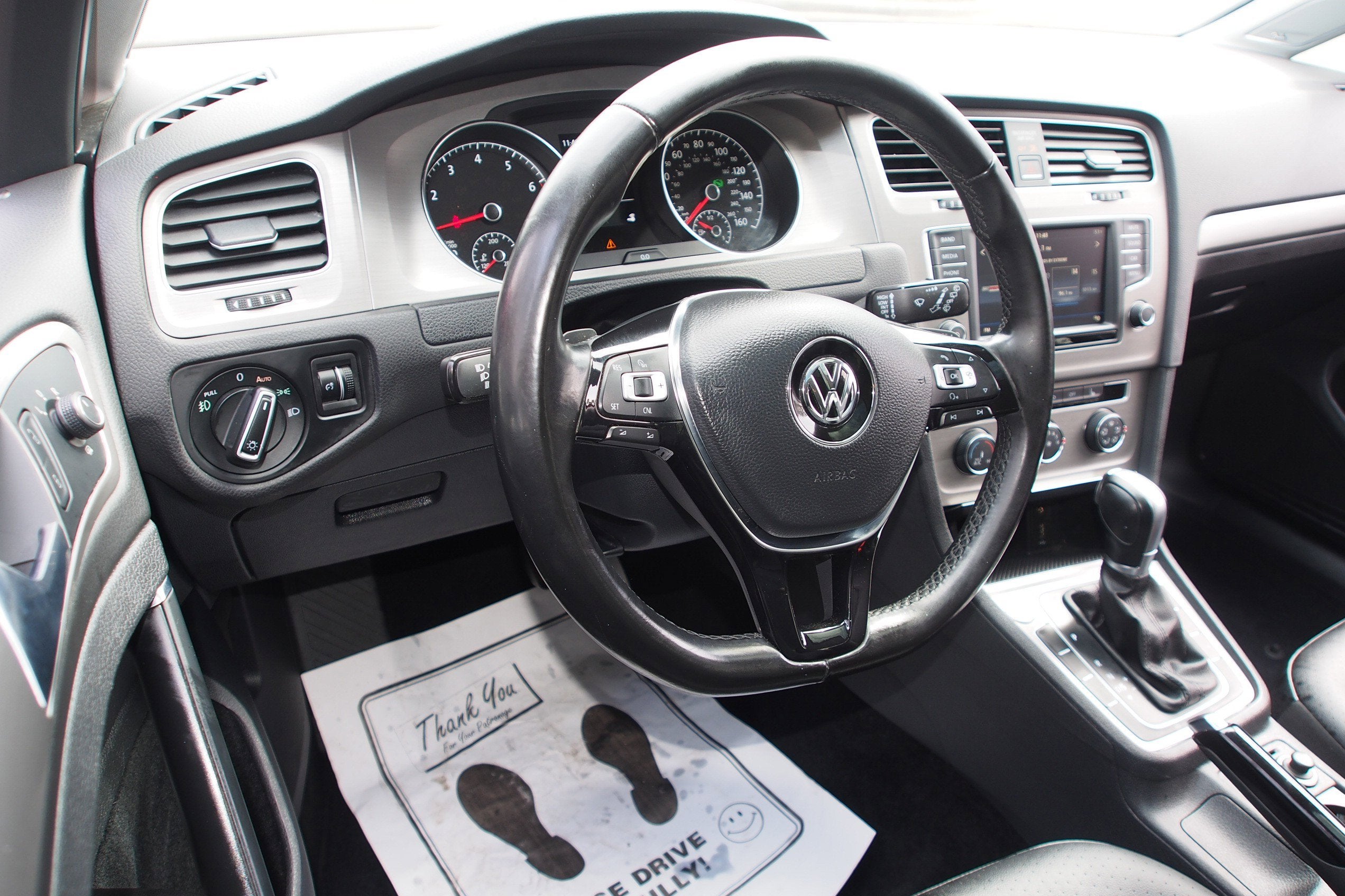 2017 Volkswagen Golf SE