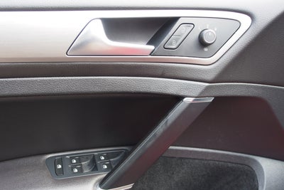 2017 Volkswagen Golf SE