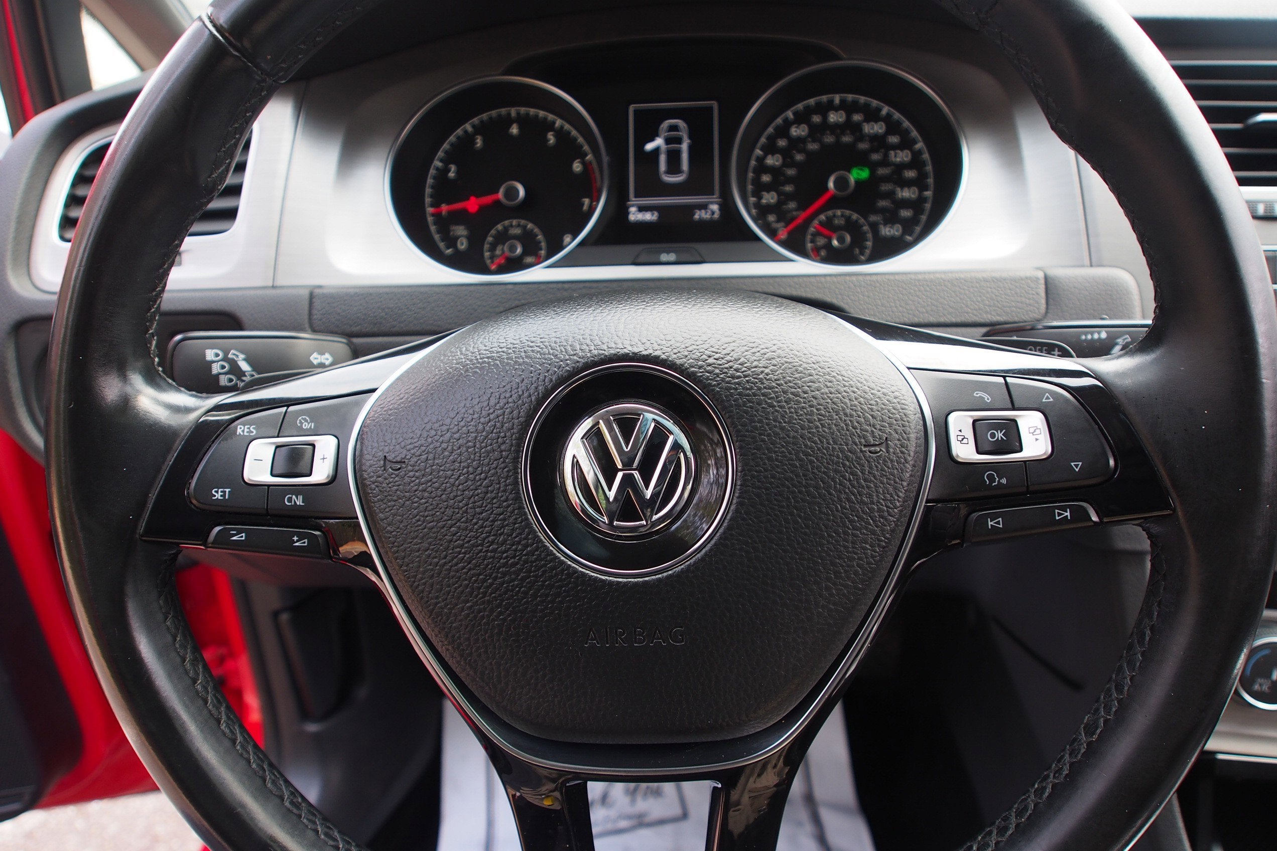 2017 Volkswagen Golf SE